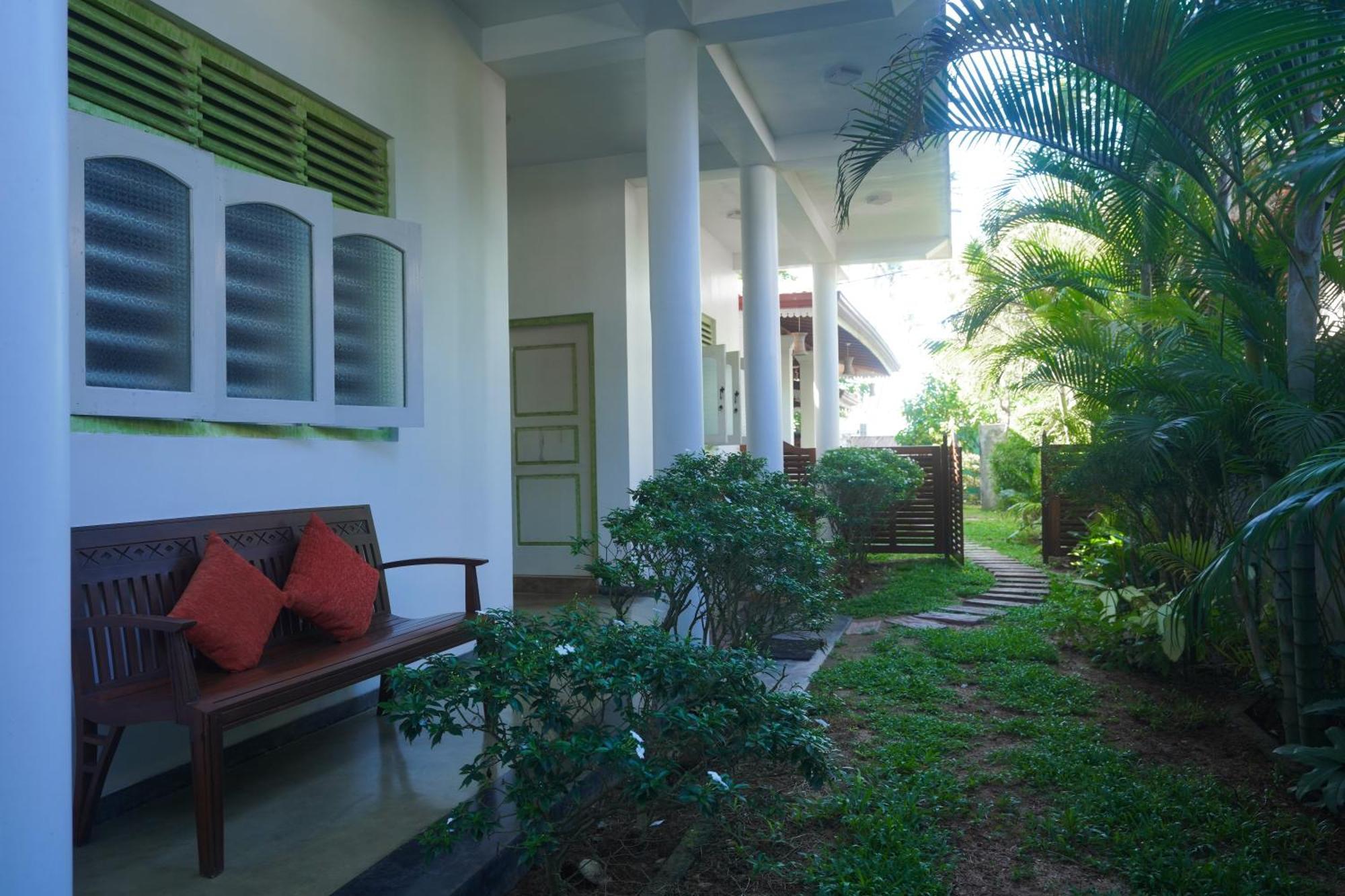 Casa Tharin Madiha Acomodação com café da manhã Matara Exterior foto
